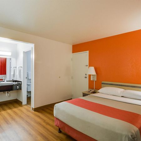 Motel 6-Schiller Park, Il - Chicago O'Hare מראה חיצוני תמונה