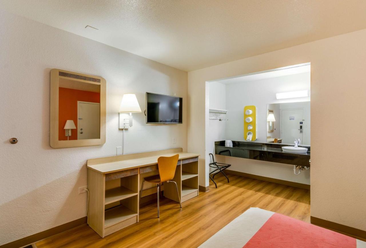 Motel 6-Schiller Park, Il - Chicago O'Hare מראה חיצוני תמונה